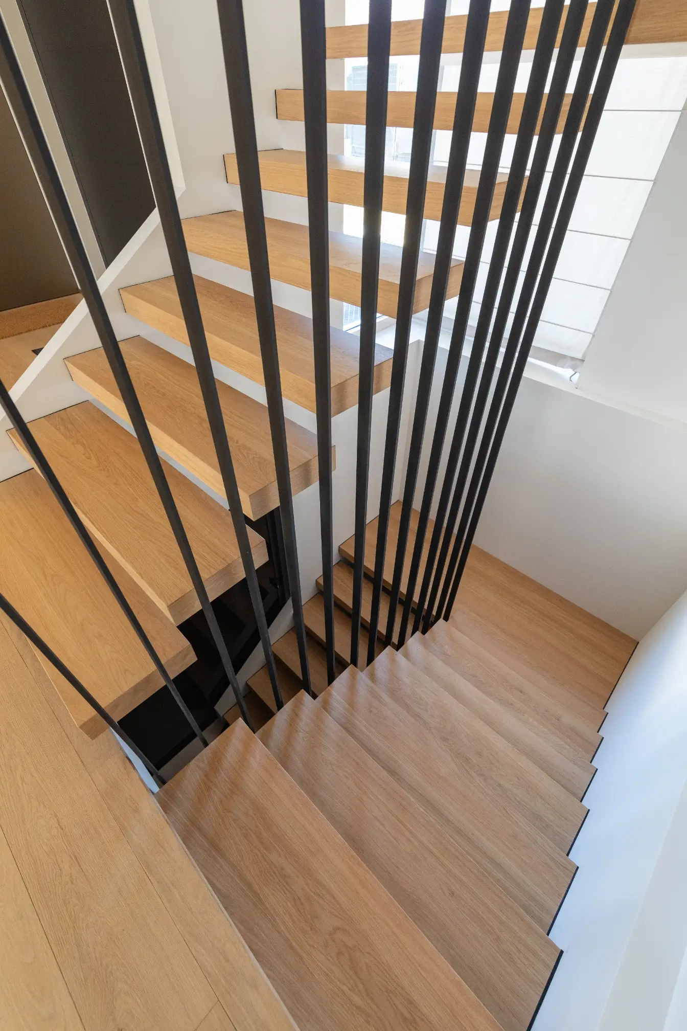 Trepte Rezidențiale - Stil arhitectural minimalist