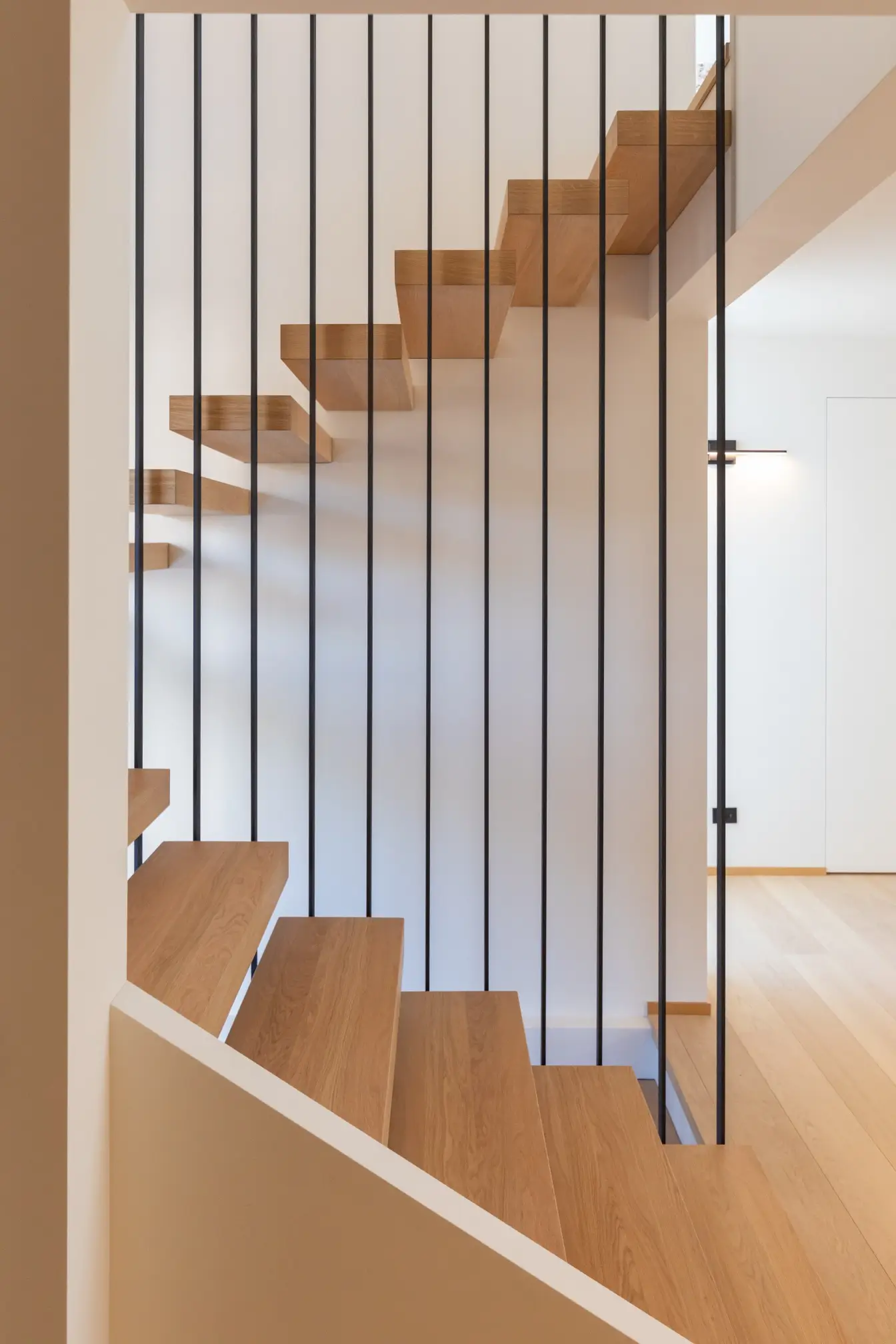 Trepte Rezidențiale - Construcție premium din stejar